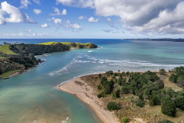 2177 Whananaki North Road Whananaki_35