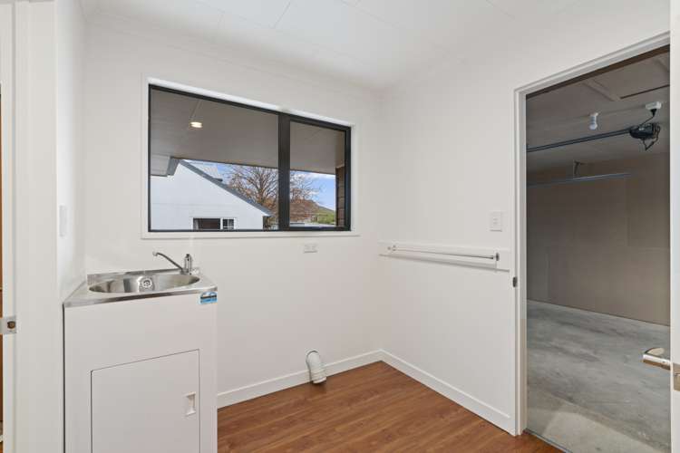 76 Barry Avenue Cromwell_15