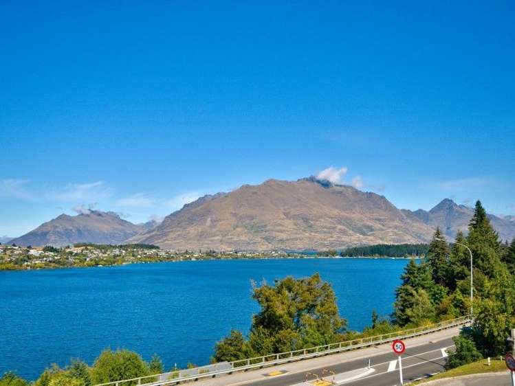 2c Larch Hill Place Queenstown_15