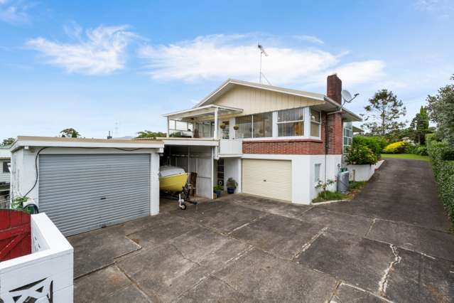 14 Huruhuru Road Massey_4