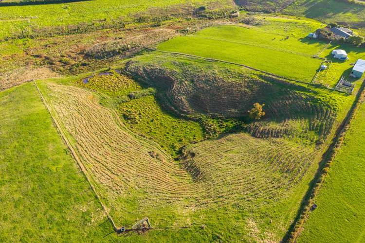 467 Aka Aka Road Aka Aka_40