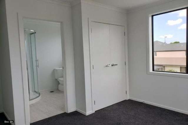 1B Inverness Avenue Hamilton East_2