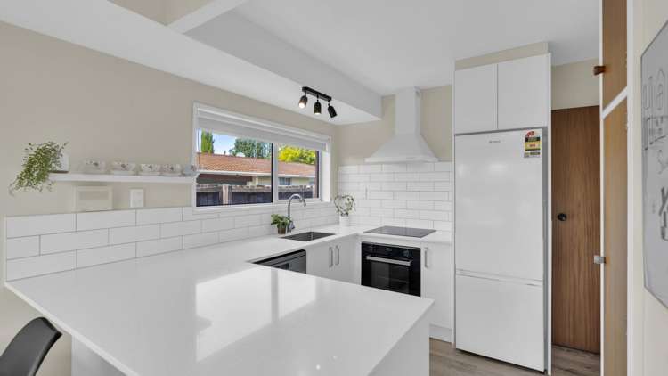 49A Ambleside Drive Burnside_8