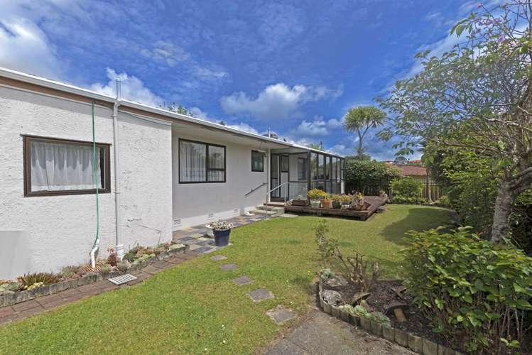 2 Rhinevale Close Henderson_23