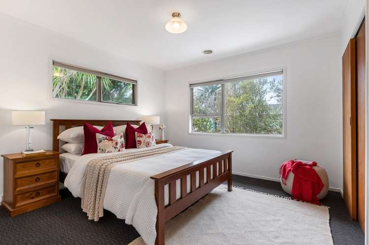 1/21 Woodcote Drive Glenfield_11