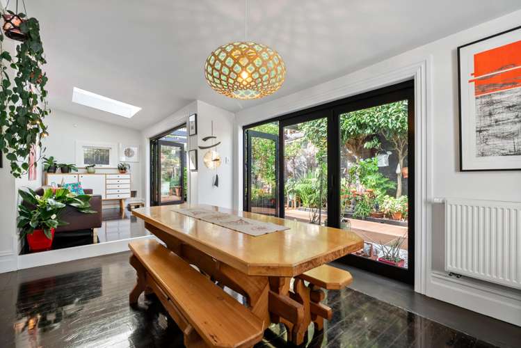 73 Austin Street Mount Victoria_13