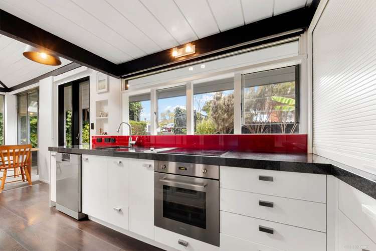 26 Fairholme Avenue Epsom_8
