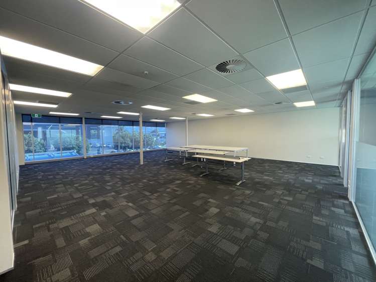 4 Pavilion Drive Mangere_3