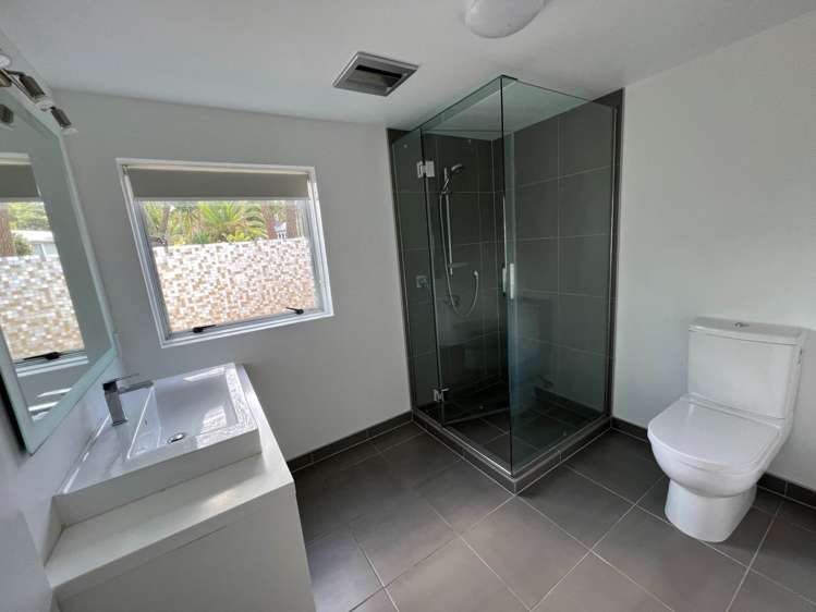 15 Deane Avenue Titirangi_9