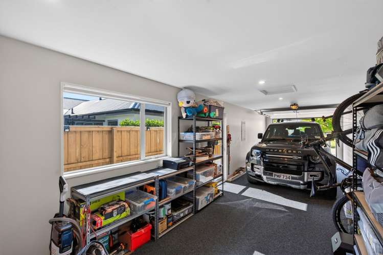 21 Farnborough Way Rolleston_17
