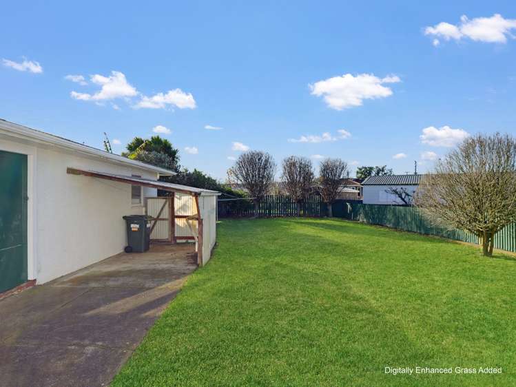 37 Hadfield Crescent College Estate_19