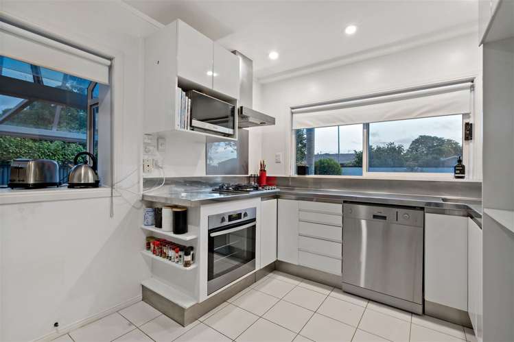 6 Oakland Avenue Papatoetoe_6