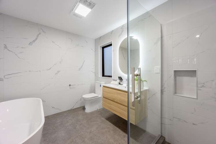 7 Makumaku Place Long Bay_18