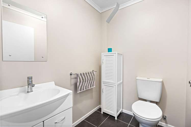 75 Mackesy Road Parahaki_11