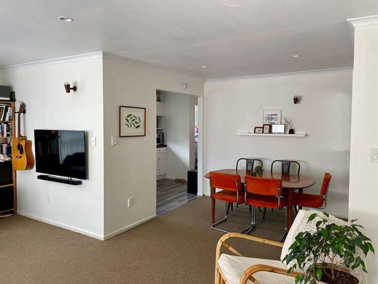 71A Percy Dyett Drive Karori_1