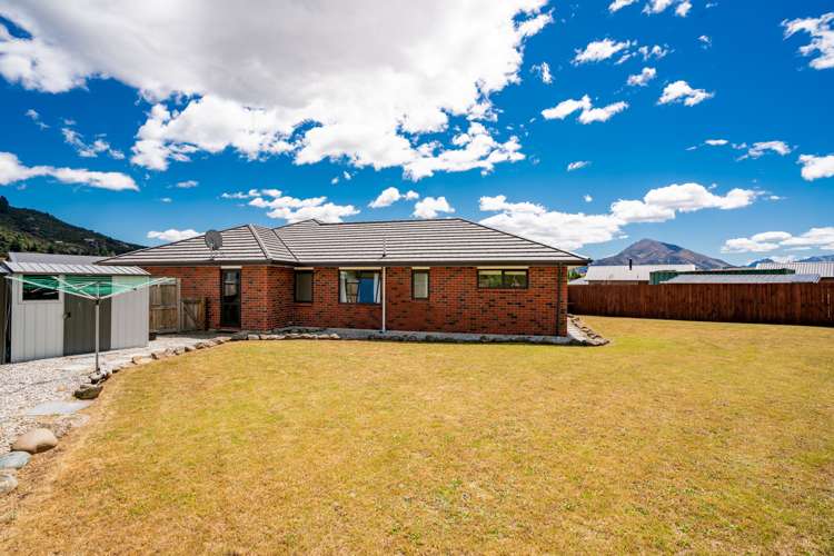 37 Finch Street Albert Town_15