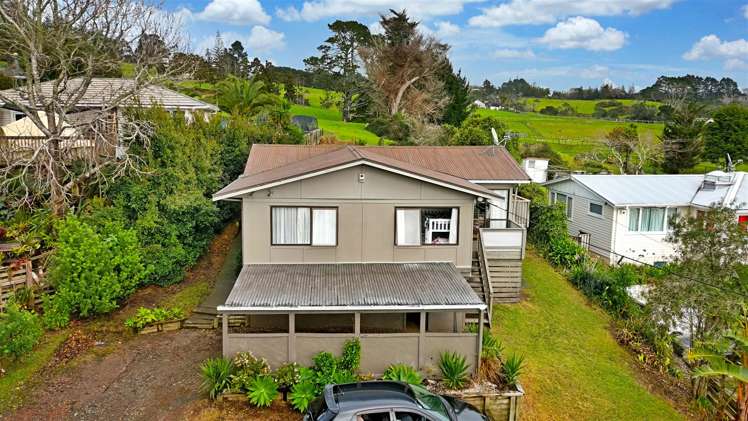 13 Pine Avenue Henderson_13