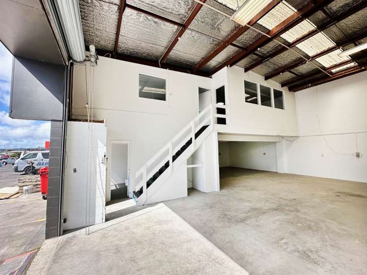 Unit 2/28 Moselle Avenue Henderson_1