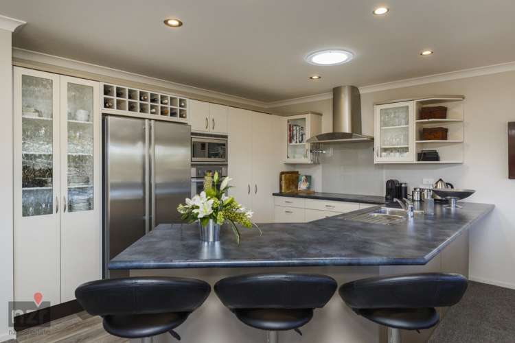 75 Spur Road West Feilding_6