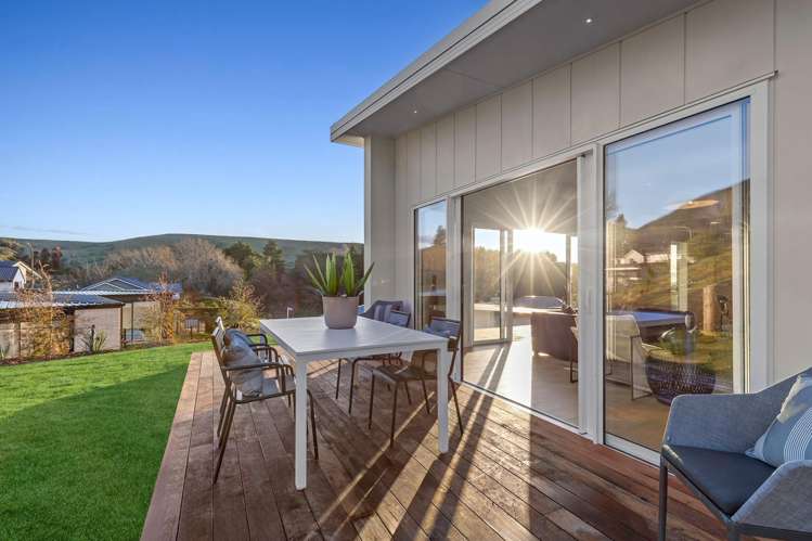 2 Charters Lane Stoke_18