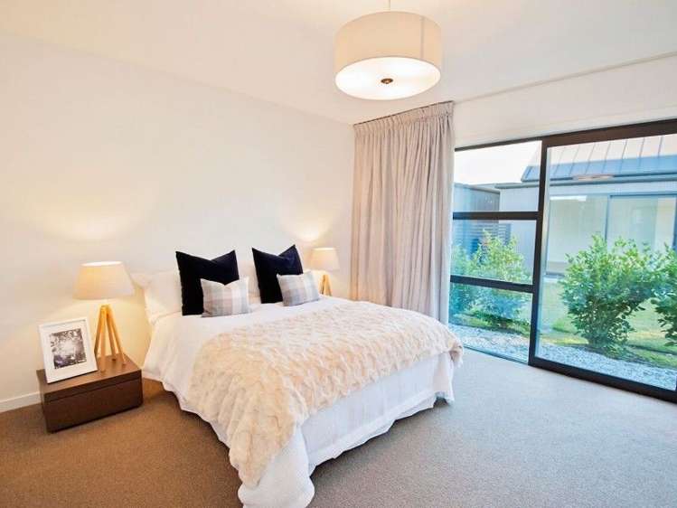 48 Falconer Rise Jacks Point_6