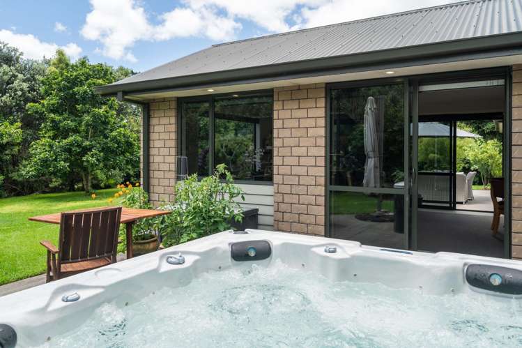 22 Orakei Place Welcome Bay_16