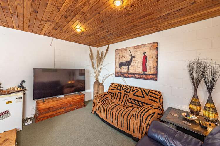 14 Ngatarua Road Putiki_10