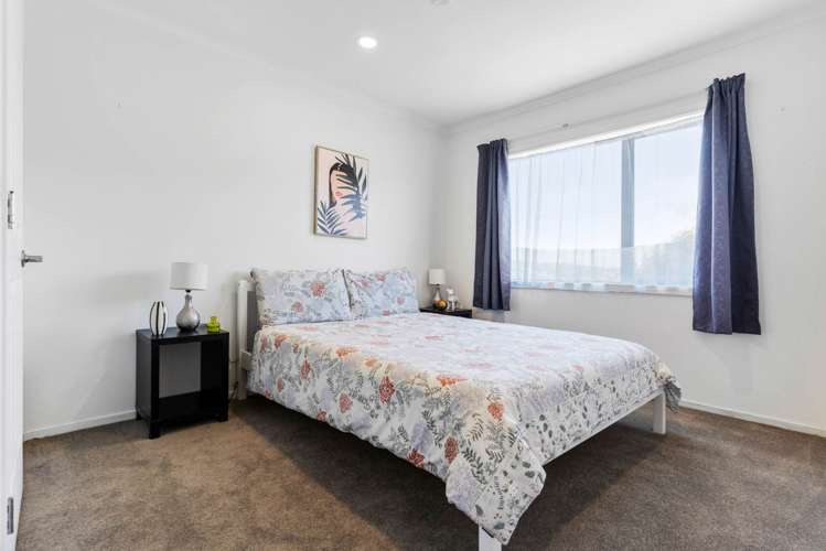 9/2 Swan Hill Drive Glen Eden_12