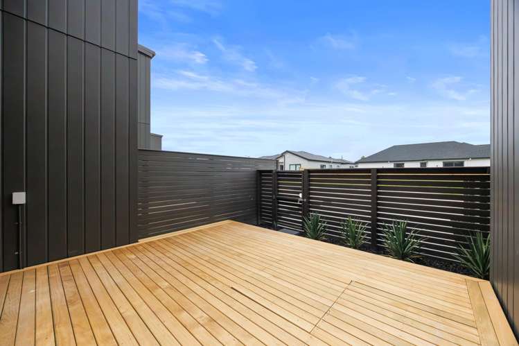 117 Otuwairoa Esplanade Opaheke_14