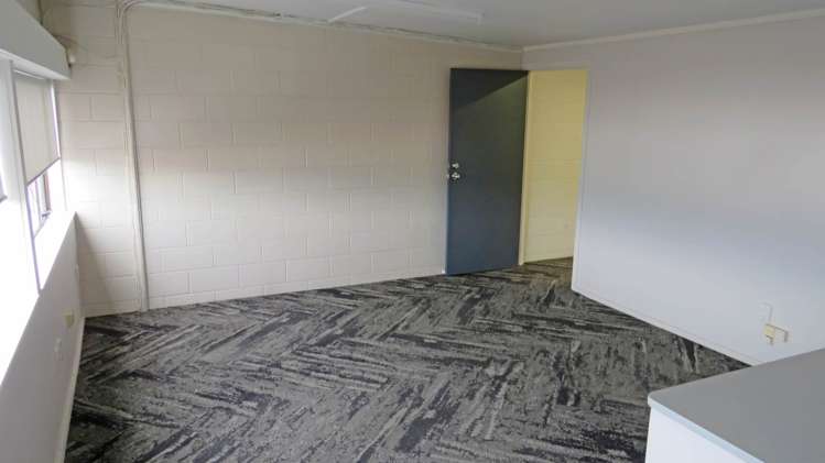 Units E&F/19 Norman Spencer Drive Papatoetoe_10