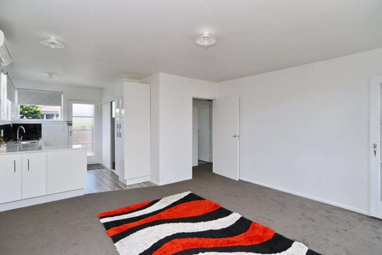 1/430 Ferry Road Woolston_4