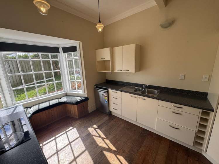  27 Tawa Terrace Tawa_3