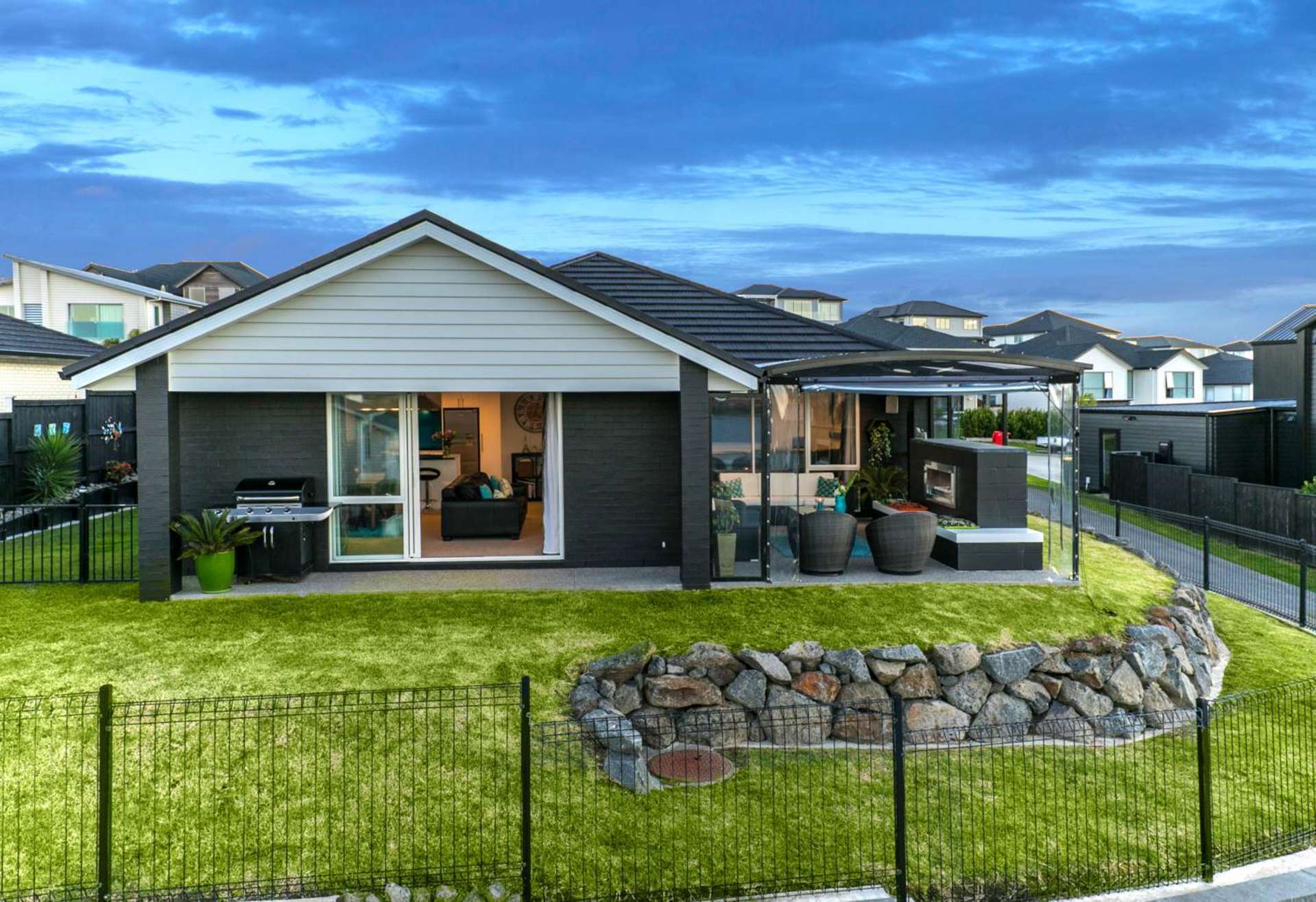 38 Fennell Crescent Millwater Rodney Houses for Rent One Roof