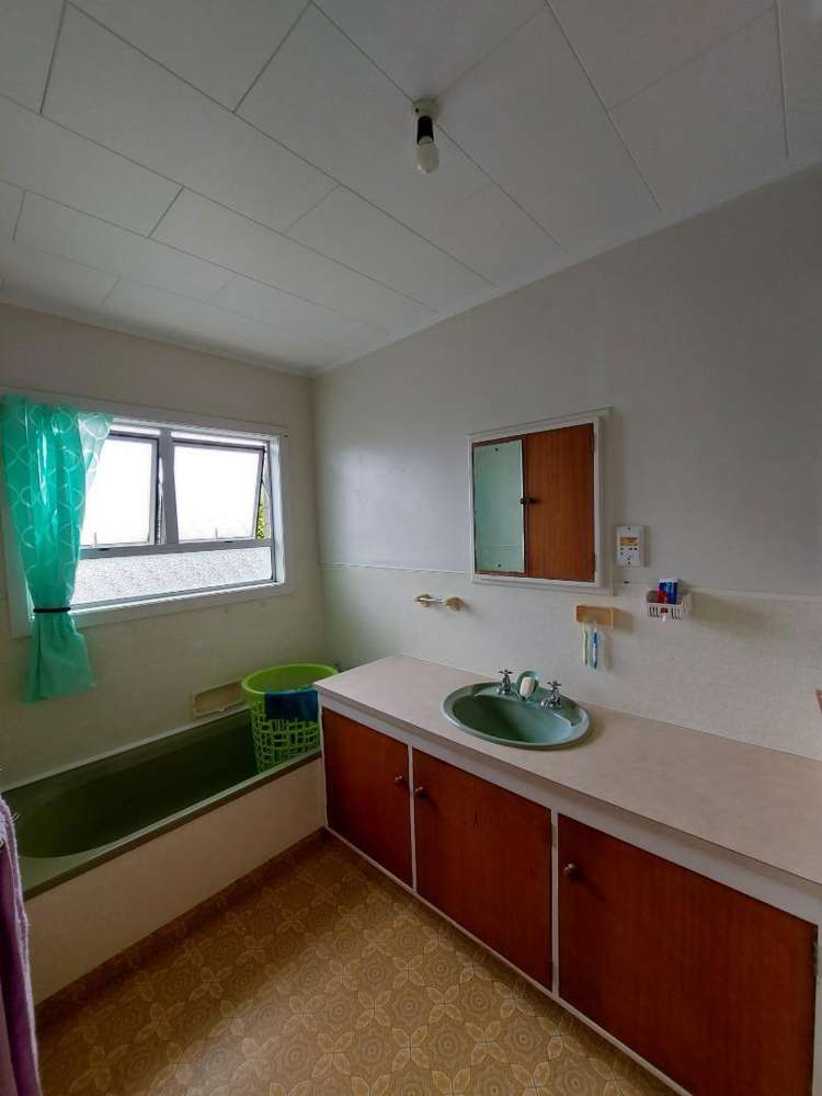 7 Tawake Place Waitara_15