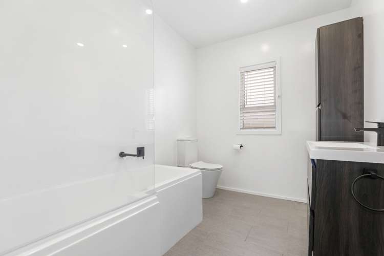 2/9 Koha Road Taupo_6