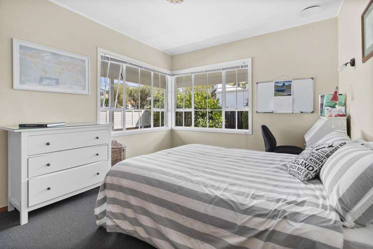 6 Boscawen Street Point Chevalier_9