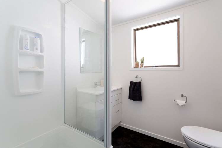 12 Minnehaha Avenue Titirangi_11