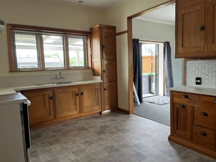 61 Marston Road 11293_2