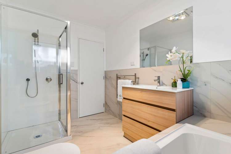 90 Bluebird Crescent Unsworth Heights_14