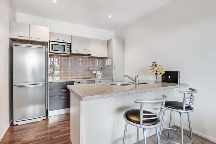 507/11 Tamariki Avenue Orewa_2