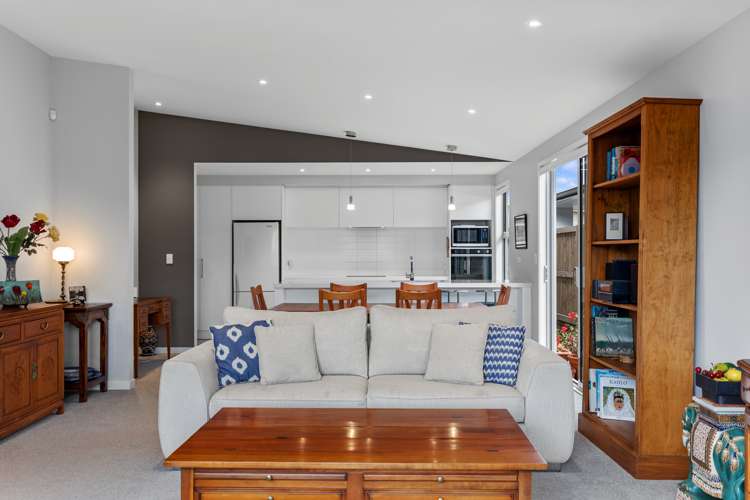 90 Saint Pauls Drive Brookfield_5