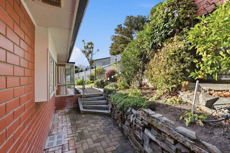 39 Te Awakura Terrace Mount Pleasant_33