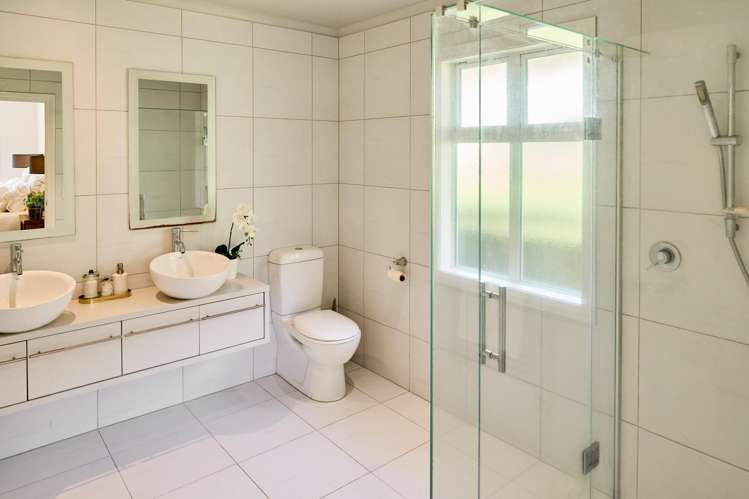 89 Downing Street Crofton Downs_5