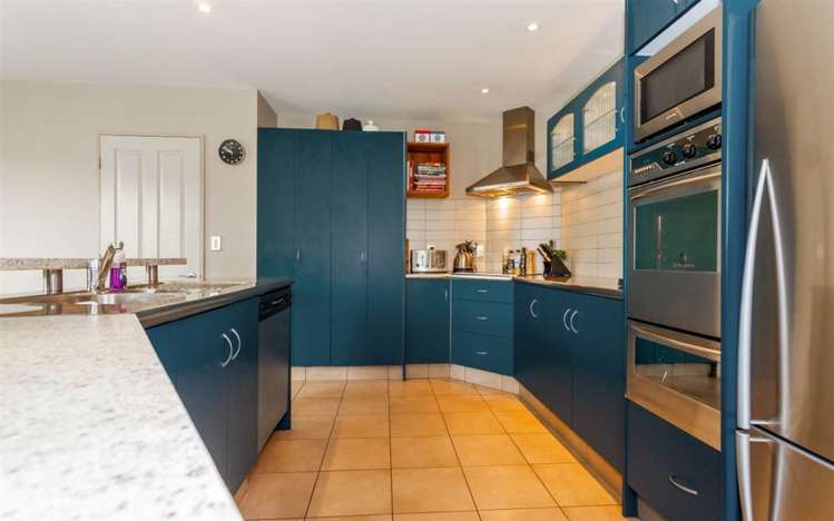 6 Becmead Drive Harewood_6