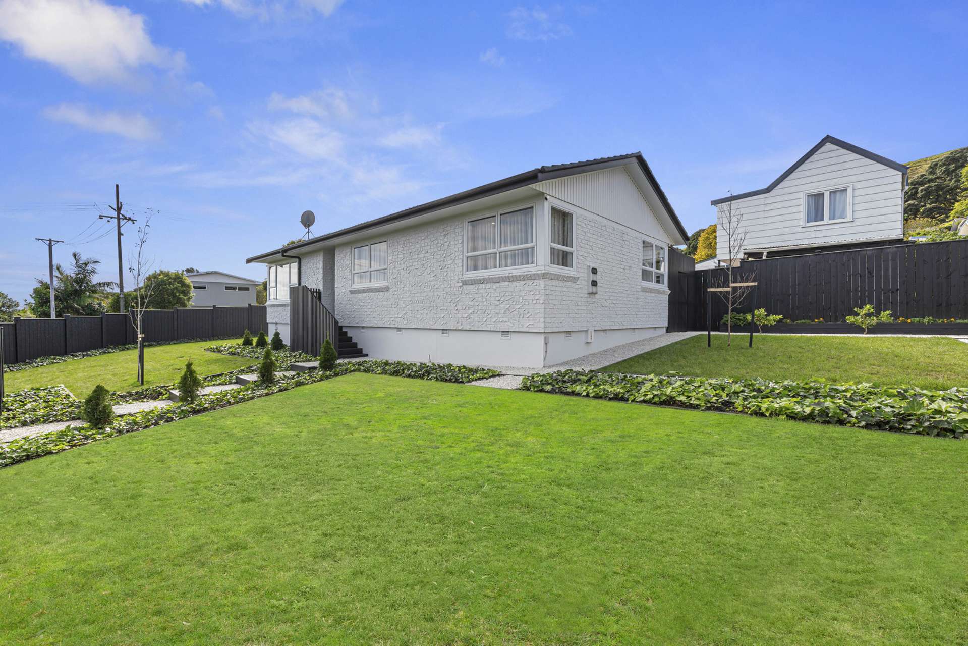 17 Ridgemount Rise Mangere Bridge_0