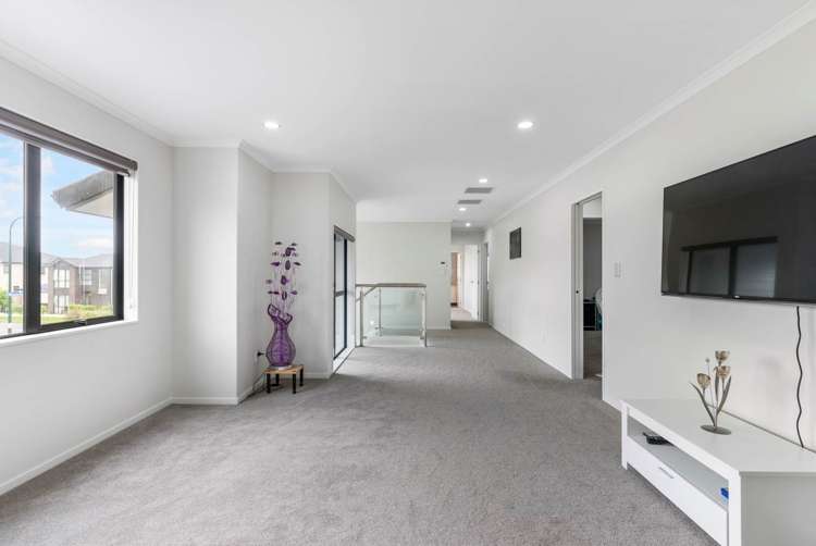 71 Castlebane Drive Flat Bush_11