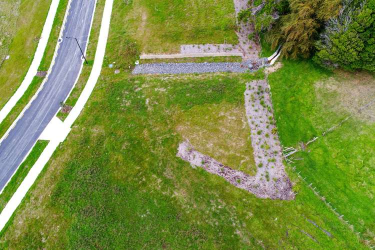 76 Armstrong Farm Drive East Tamaki Heights_9