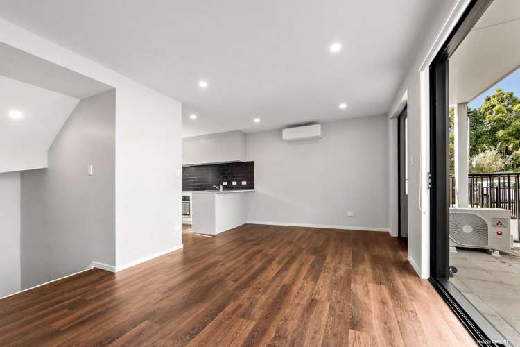 19 Tokai Place Glen Eden_5