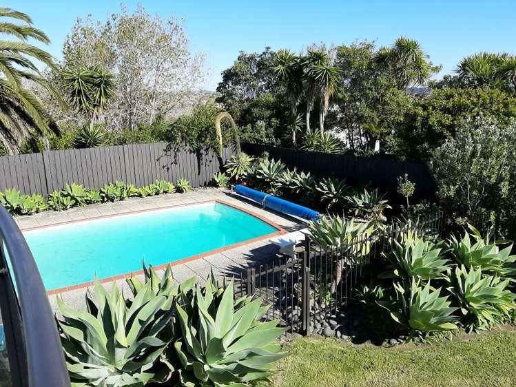 157 Whangaparaoa Road Red Beach_2