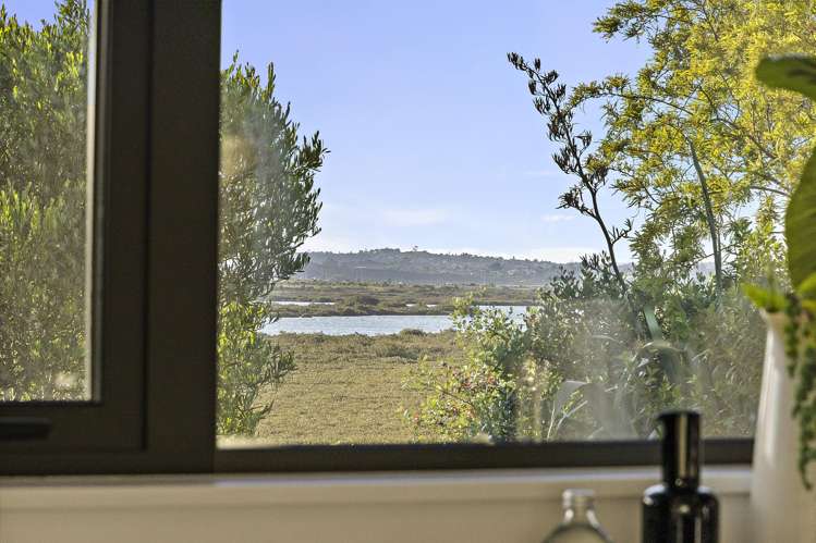 8/41 Seaside Avenue Waterview_9